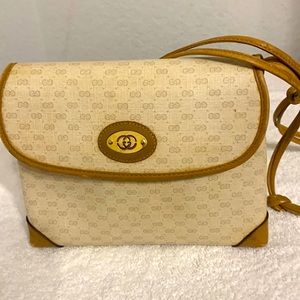 Vintage Gucci Purse GG Monogram